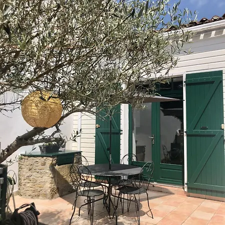 Maison De Village Au Coeur De St Hilaire Ferienhaus *